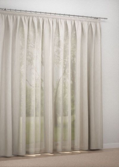 Gardinenstore in Beige