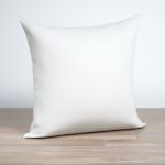 Dekokissen quadratisch in weiß